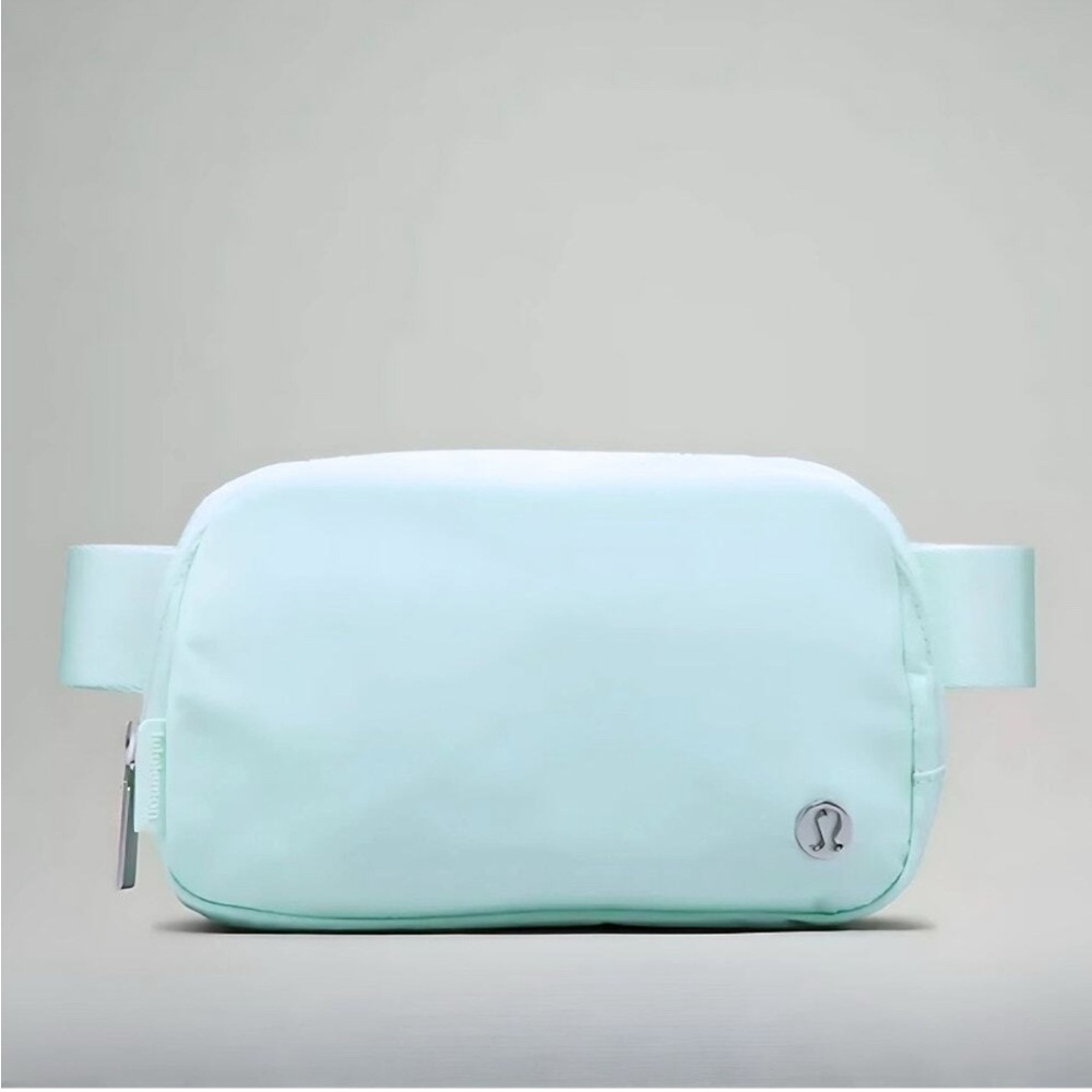 Lululemon Belt Bag 1L in Blue Mint Breeze (NWT)